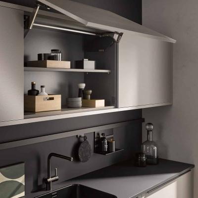 Av 2042 Samteiche Greige Schwenktuer Move Querformat 1700x1200 1