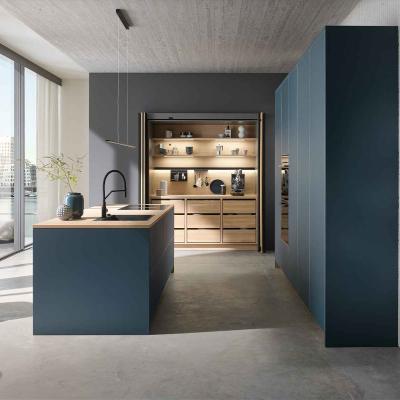 Av7080 Rauchblau Hs Offen 1700x1200