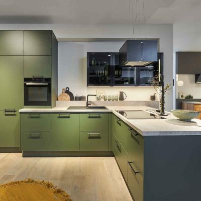 Kueche 05 Scala Olivgruen B